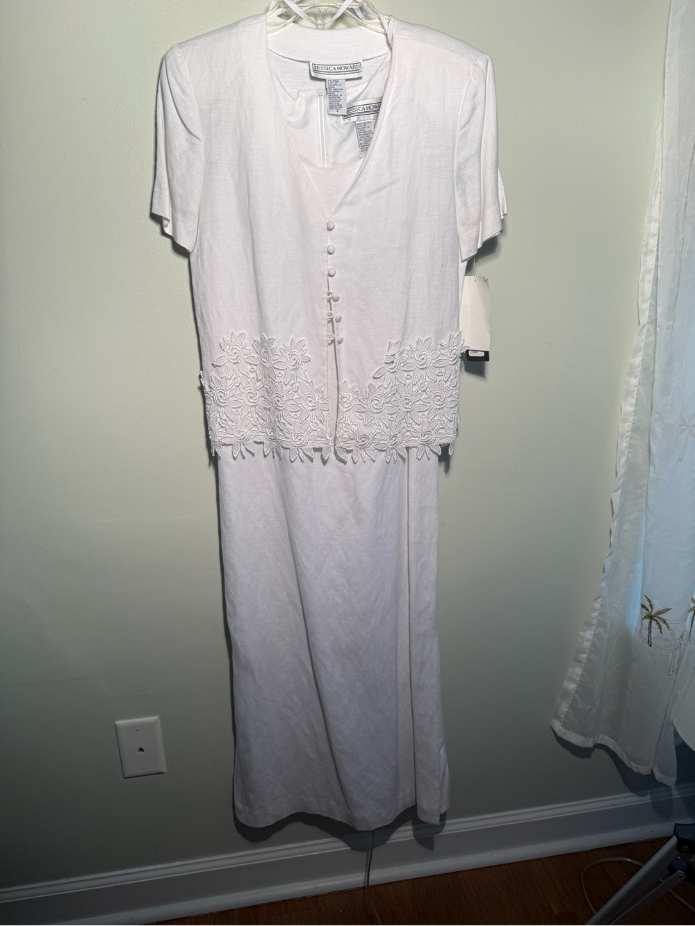Jessica Howard White Two-Piece Dress Set